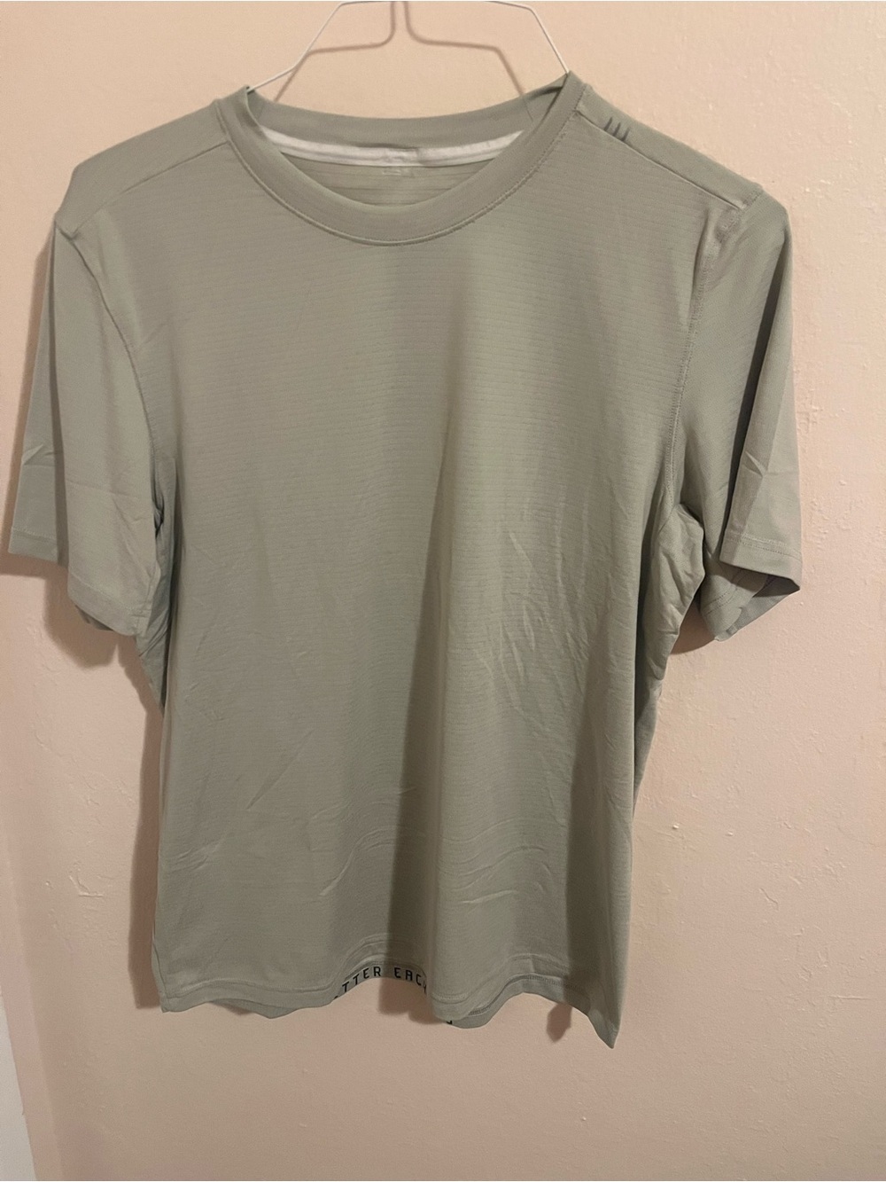🍋LULÚLEMON Men's Lightweight Crew Neck Shirt - Sage Green